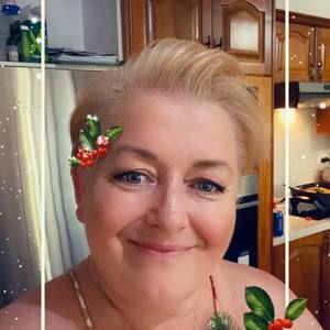 Meet your Posher, Corina